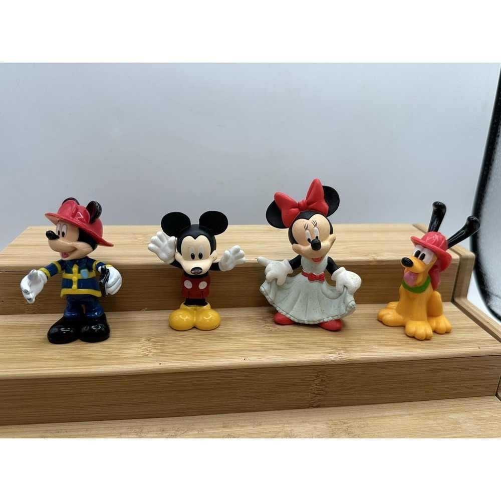 Disney Mini Figure bundle Mickey Mouse, Minnie. Pluto
